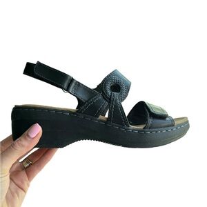 Clarks Collection Black Leather Wedge Sandals 10 Ultimate Comfort Velcro Straps
